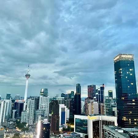 Klcc Suites At Axon By Skypool Куала-Лумпур Экстерьер фото