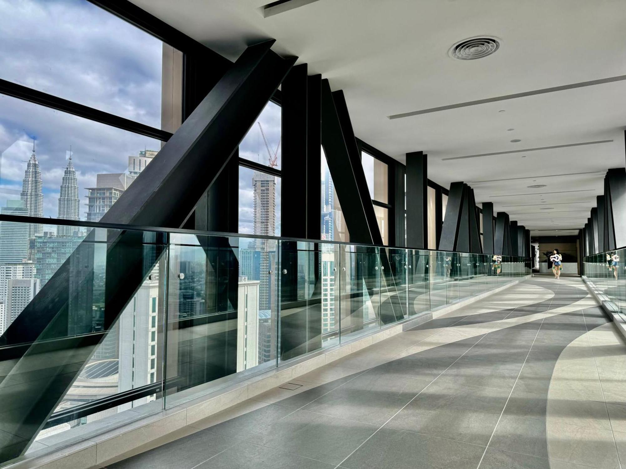 Klcc Suites At Axon By Skypool Куала-Лумпур Экстерьер фото